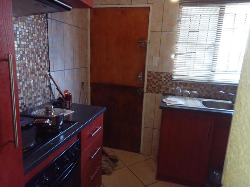 2 Bedroom Property for Sale in Tlhabane West North West